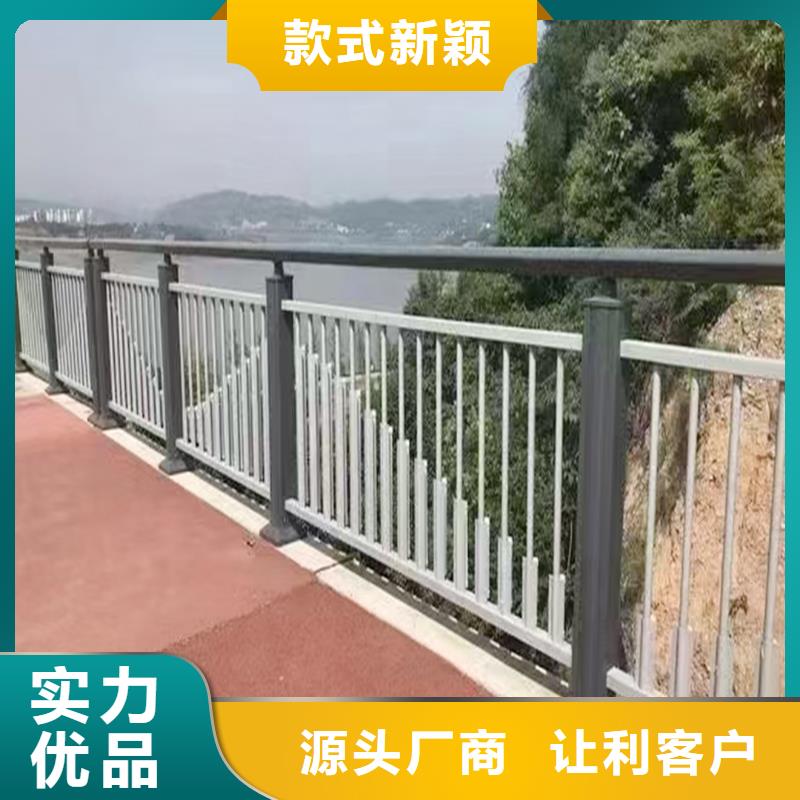 道路灯光护栏选择我们选择放心当地生产厂家