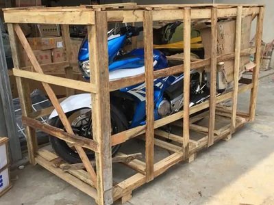 重庆到自贡摩托车托运公司多少运费
